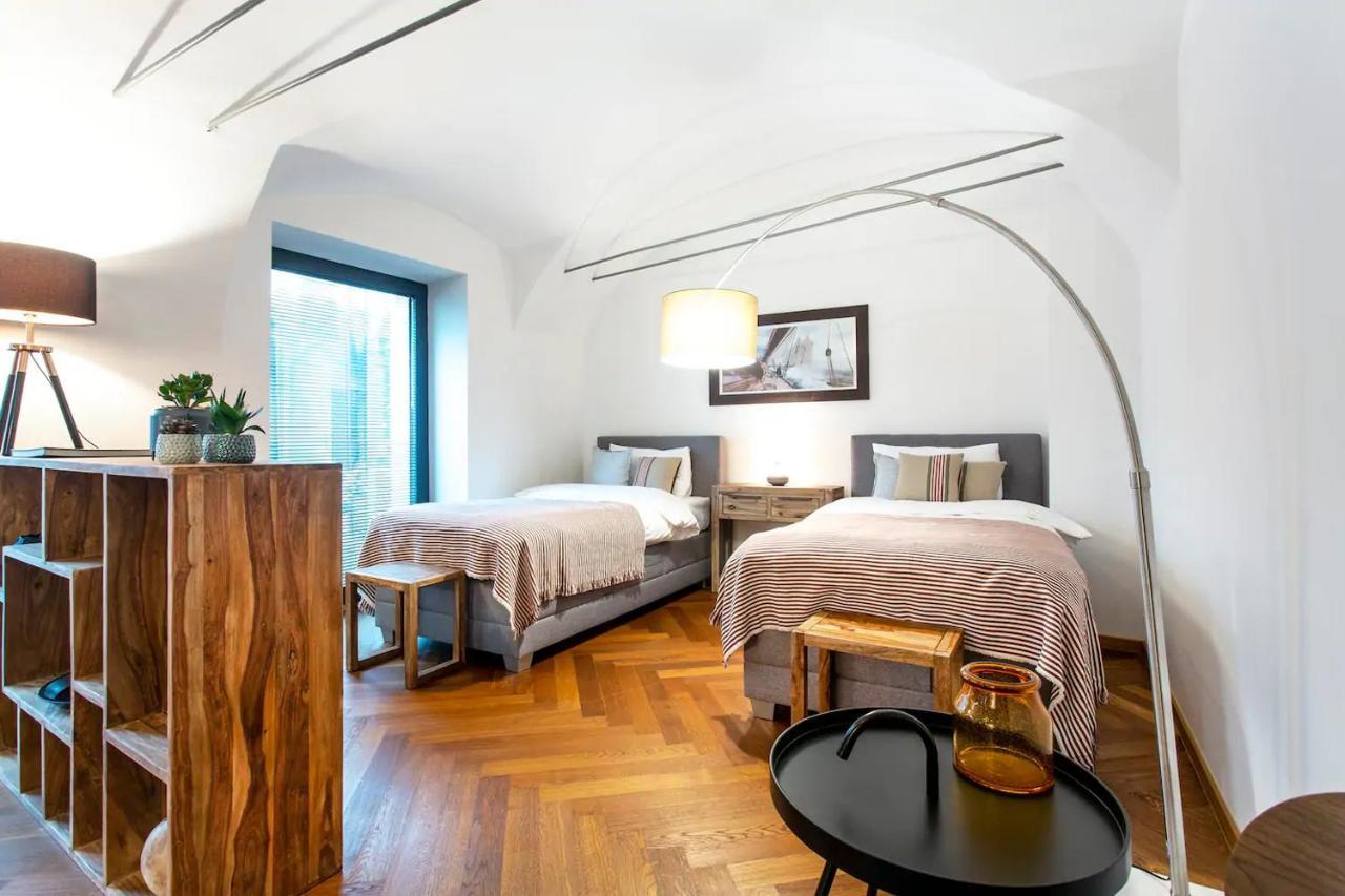 Address Deluxe Downtown Apartment Ljubljana Exterior foto